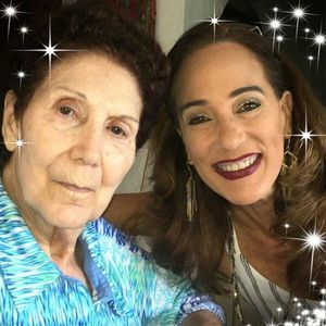 Meet your Posher, Ana